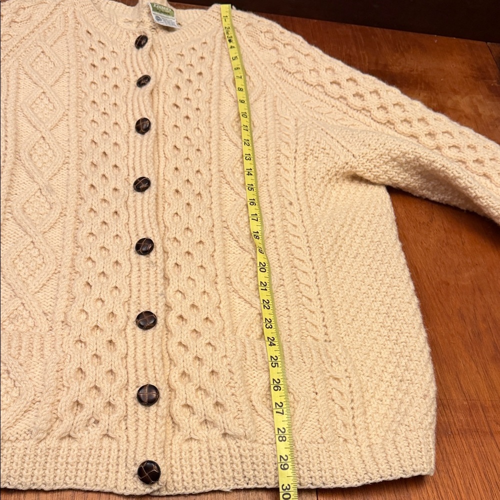 Elegant Cream Cable Knit Cardigan - Picture 6 of 7